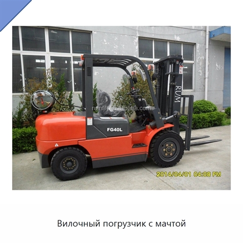 Вилочный погрузчик с мачтой
